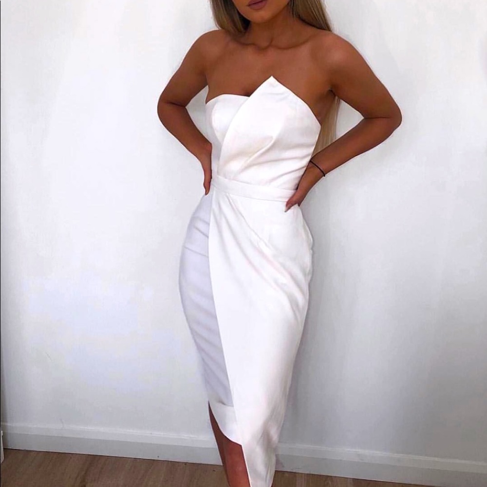 House Of CB ‘Uma’ off white fold front mini dress